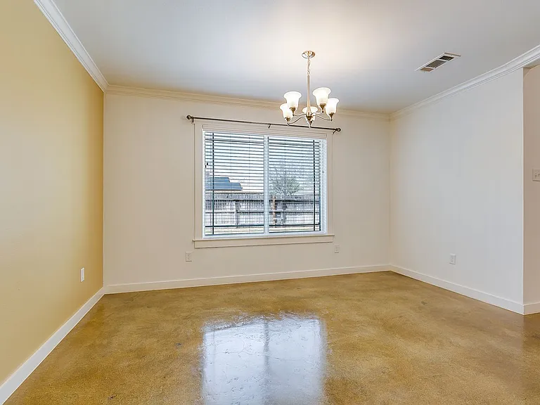 5918 Southampton Pl — Photo 9