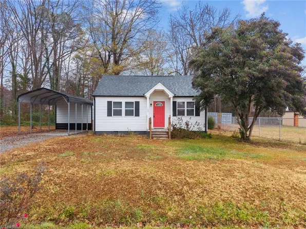 130 Garner St, Denton, NC 27239