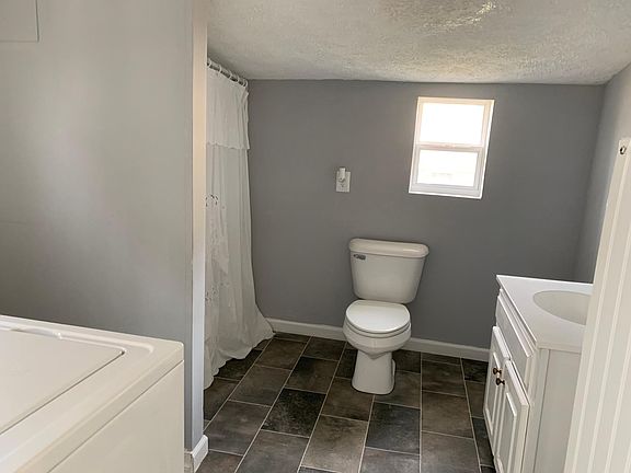 5th image of 2367 Mosby Ave
