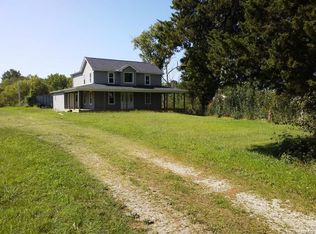 1053 Brown Rd, Brighton, IL 62012