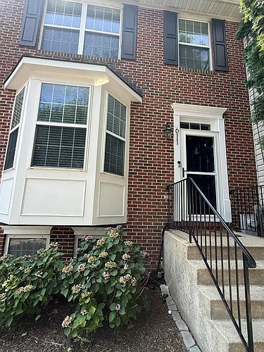 611 Captain John Brice Way Photo 1