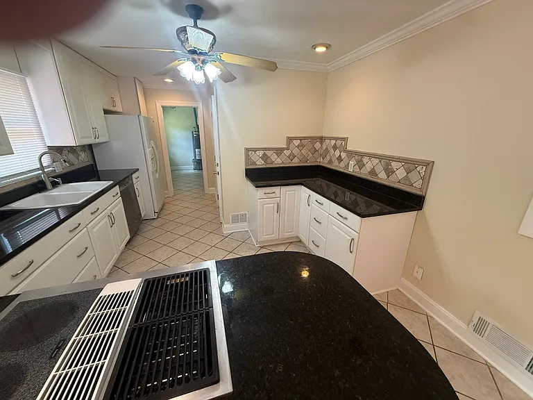 6063 Pine Terrace Dr — Photo 14