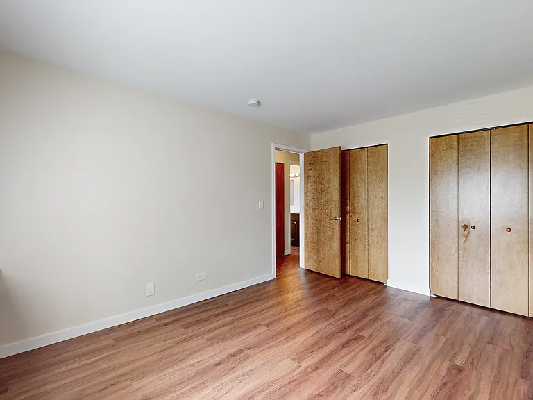 29W542 Country Ridge Dr #F — Photo 6