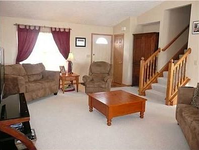 4th image of 2227 Farmland Dr