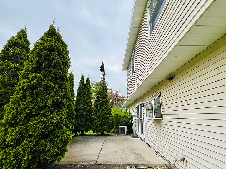 314 Jasmine Ct — Photo 16