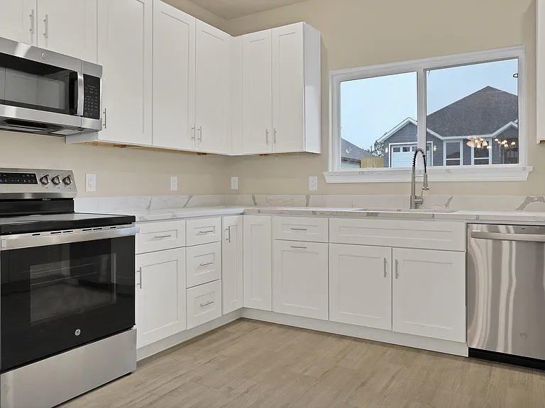 5618 Barkridge Dr — Photo 13