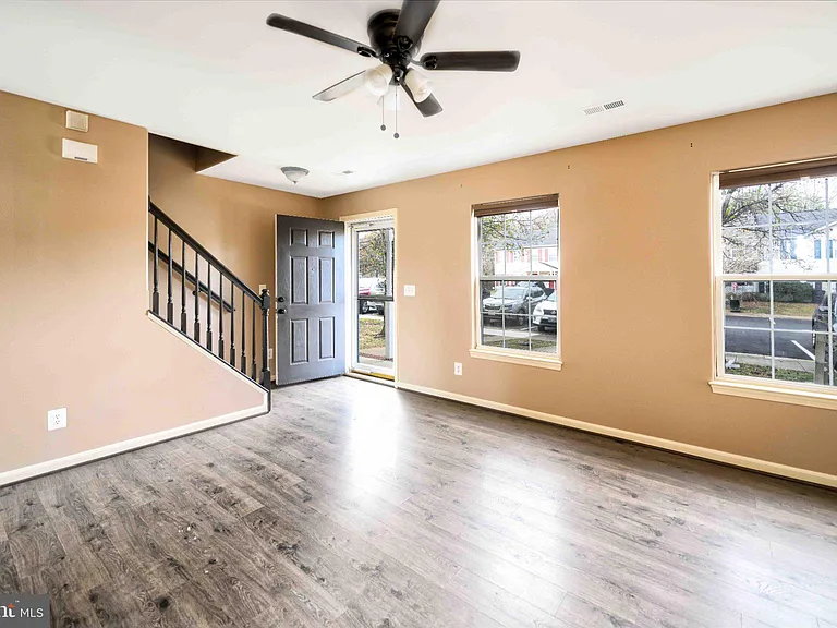 9925 Matti Hill Ct — Photo 6