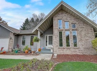 580 Connor Ct, Lake Mills, WI 53551