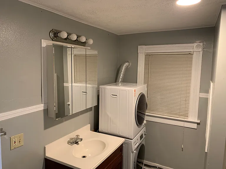 426 Main St #C — Photo 8