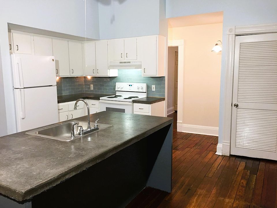 1st image of 1019 S 1st St #1