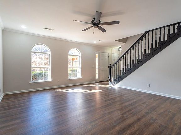 5th image of 1702 Chestnut Oak Dr Unit 83