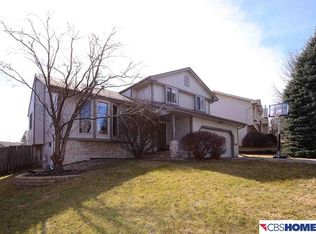 15727 Decatur St, Omaha, NE 68118