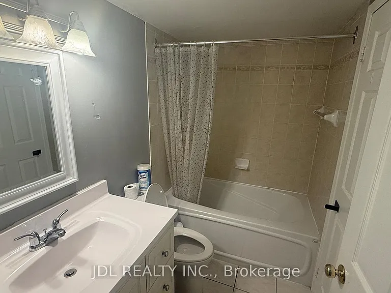 887 Bay St #1610 — Photo 19