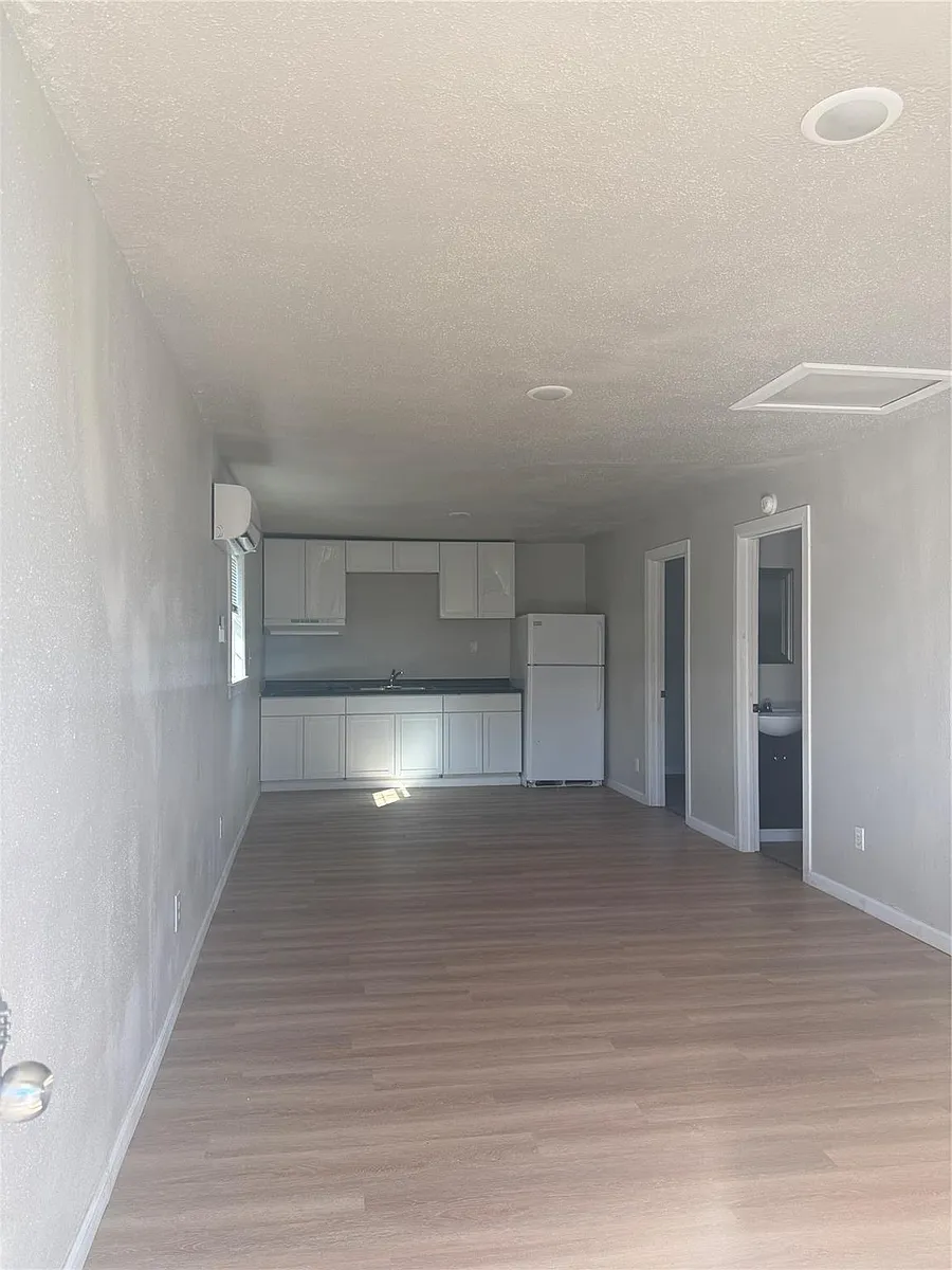 Building Photo - 8510 Safeguard St #3