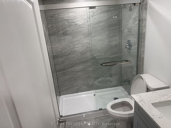 3rd image of 45 Elmvale Cres