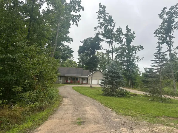 5583 Frontier Trl, Gaylord, MI 49735