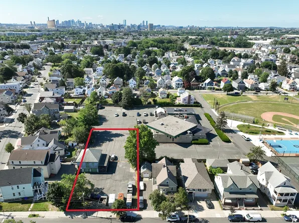 162 Emerald St, Malden, MA 02148