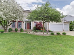 1415 Broad Creek Rd, Bloomington, IL 61704