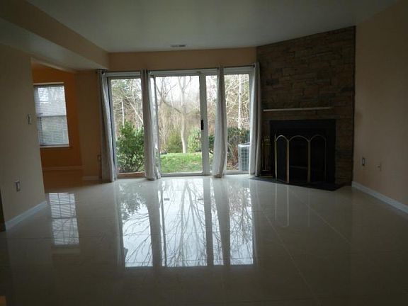 3rd image of 216 Haworth Pl