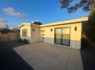 (Undisclosed Address), Cardiff By The Sea, CA 92007