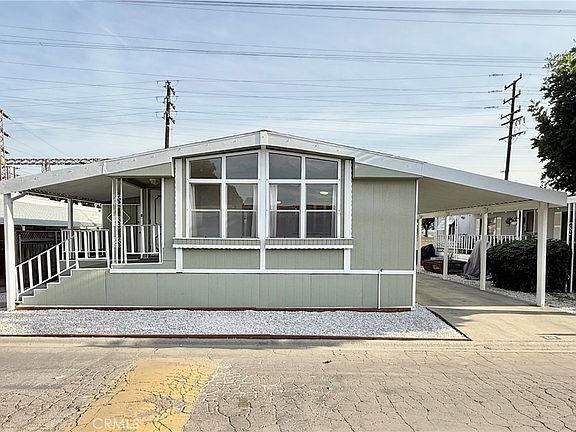 2nd image of 3595 Santa Fe Ave Space 213