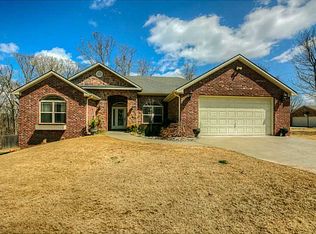 2 Darst Ln, Bella Vista, AR 72715