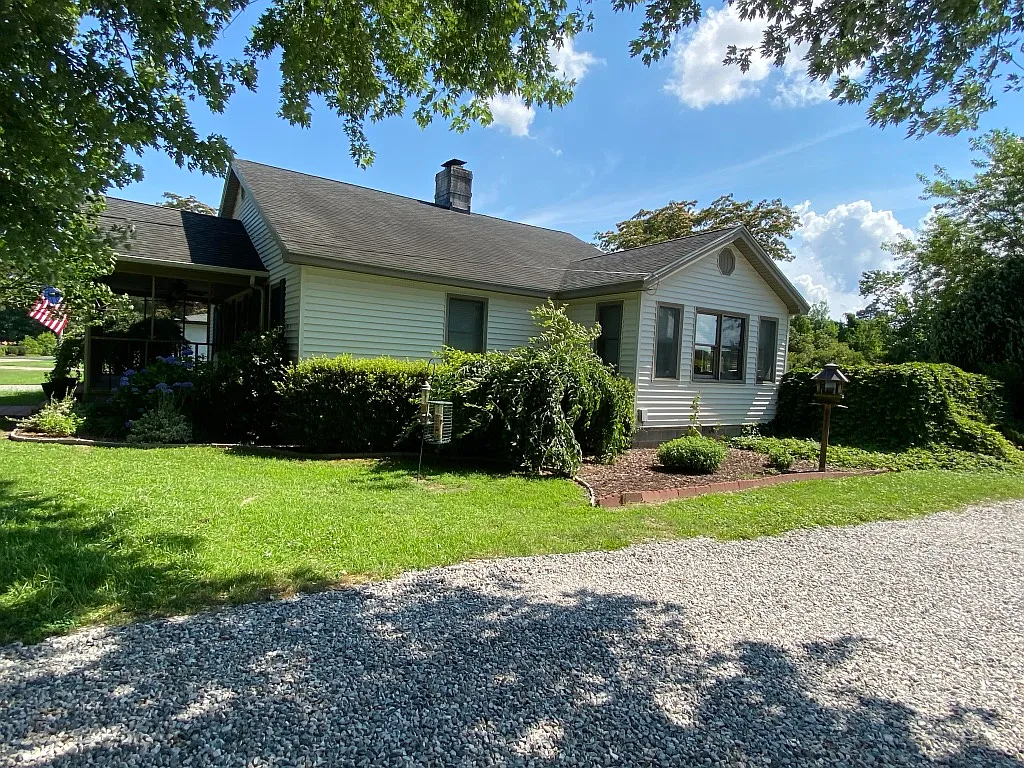 2819 Seaboard Rd — Photo 2