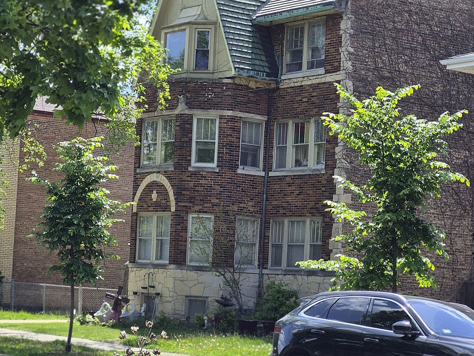 1st image of 11608 S Artesian Ave #2