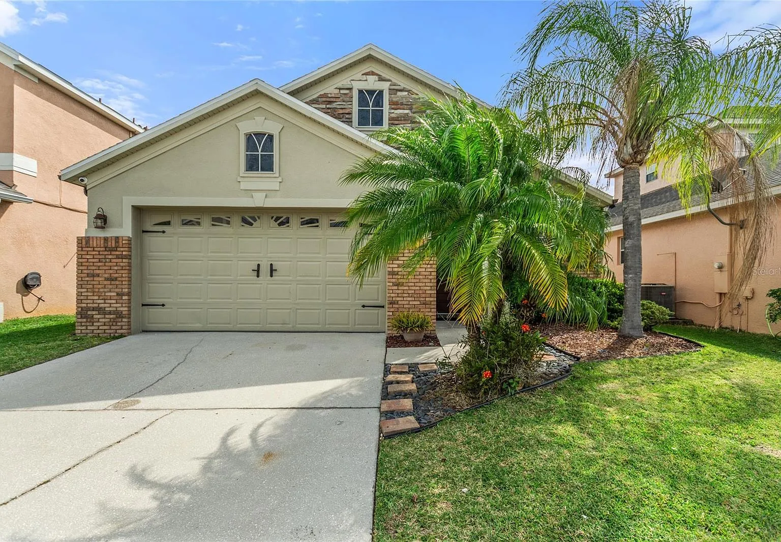3 bed, 1611 sqft, $3,300 — Photo 1