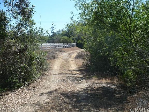 3rd image of 45945 Sandia Creek Dr