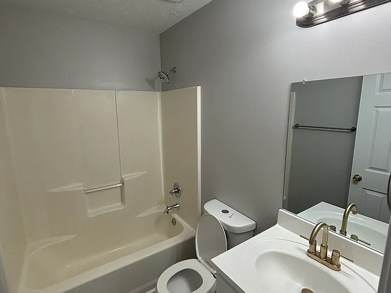 1142 Lavista Dr — Photo 15