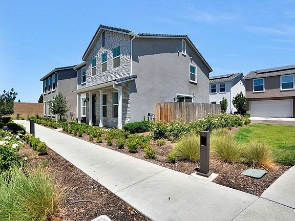 2nd image of 2702 E Teaberry Dr
