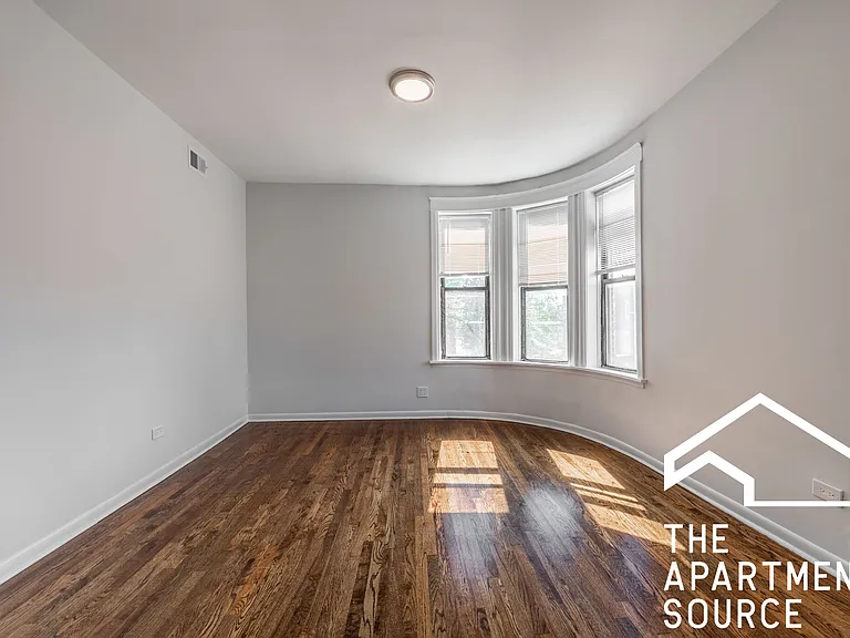 2842 W Augusta Blvd #3E — Photo 8