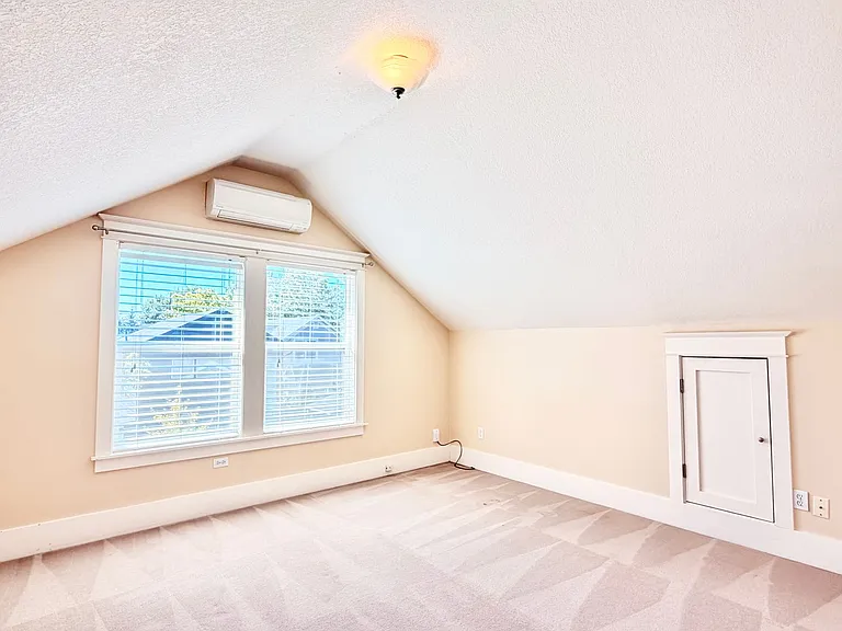 5319 NE 16th Ave — Photo 29