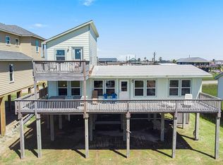 1014 Sea Shell Rd, Surfside Beach, TX 77541
