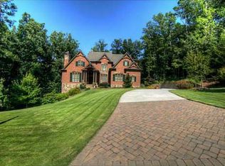 692 Beauregard Dr, Marietta, GA 30064