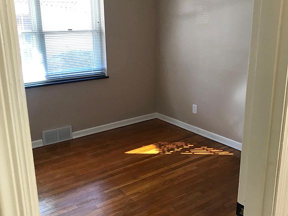 4th image of 222 Castlewood Ave