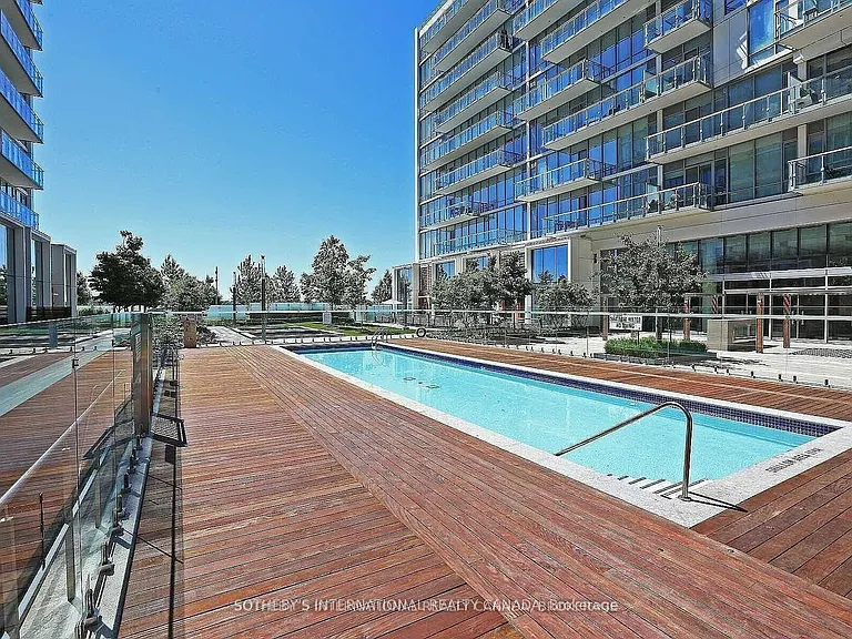 29 Queens Quay E #Townhouse 113 — Photo 35