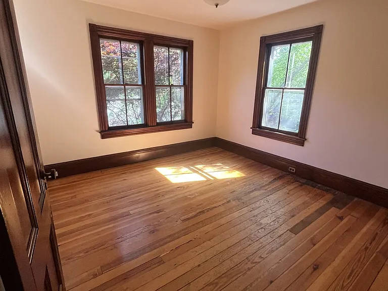 117 Liberty Ave #1 — Photo 4