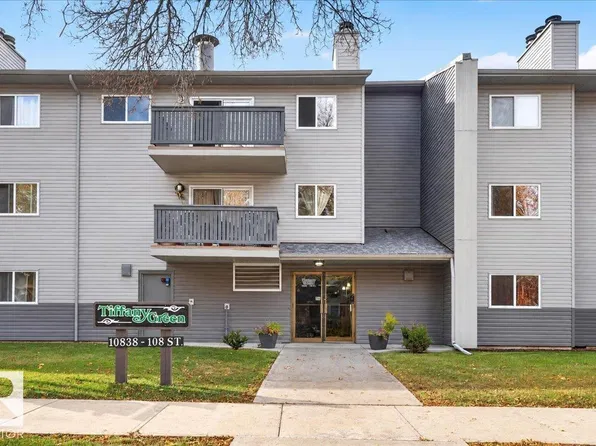 10838 108th St NW #206, Edmonton, AB T5H 3A6