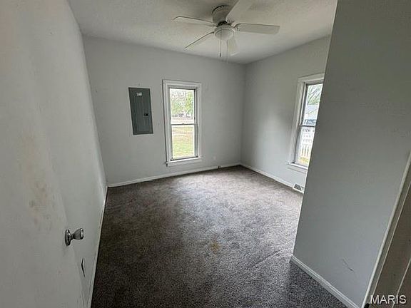 5th image of 106 S Prospect St