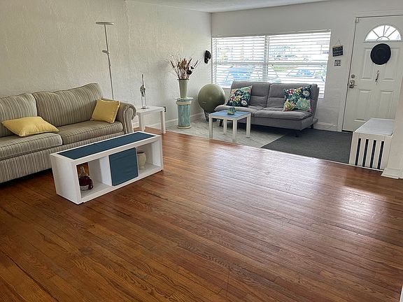 5th image of 310 40th St S