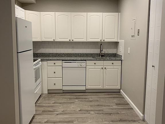 2nd image of 106 Tremont St #2K