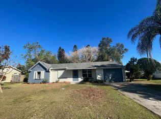2020 SE Hideaway Cir, Port Saint Lucie, FL 34952