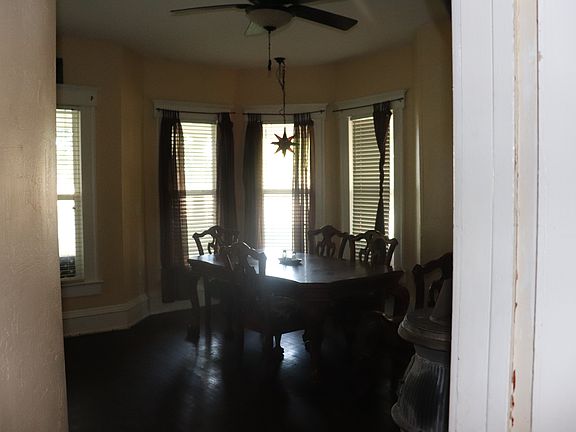 4th image of 103 N Walnut Ave