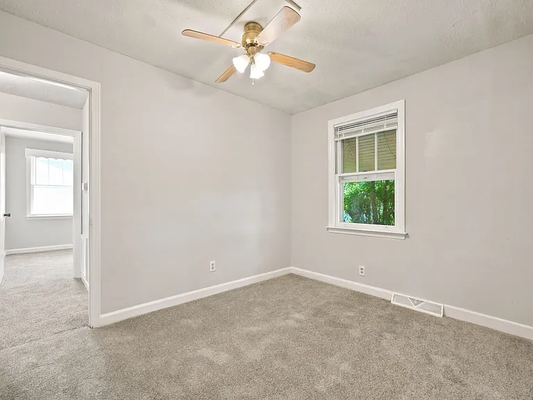 3604 Hydrangea St — Photo 22