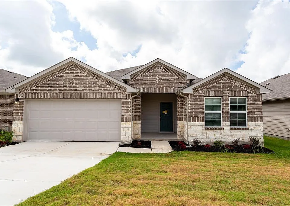 6009 Ronee Leah Dr