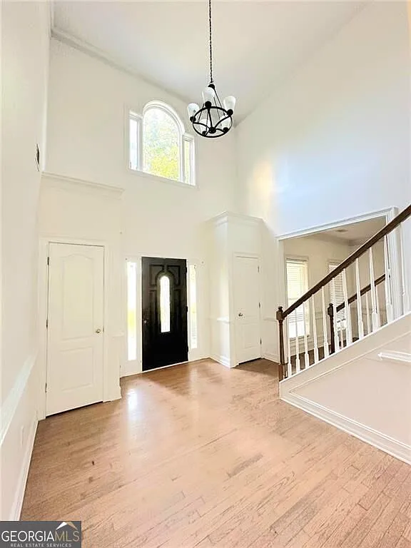 4 bed, 2.5 bath, $2,300 — Photo 2