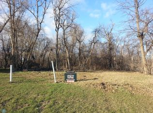 126 W Beaton Dr, West Fargo, ND 58078