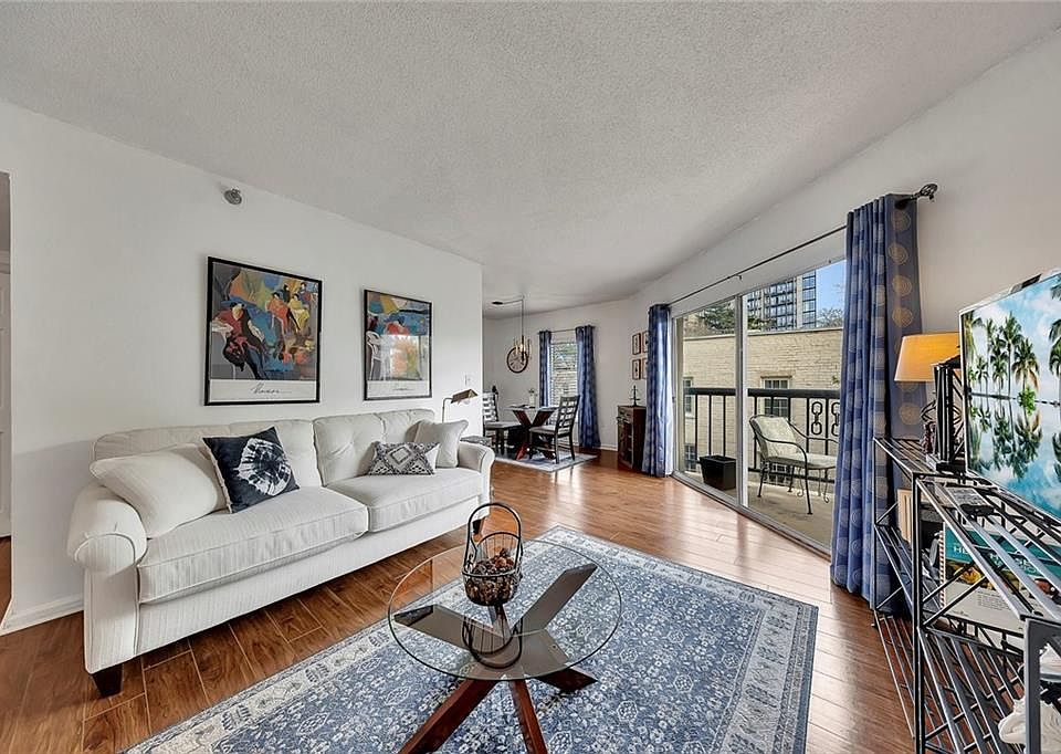 1st image of 1 Biscayne Dr NW Unit 302